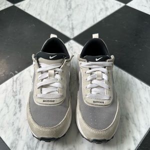 NIKE Little Kids 13.5 US White Waffle One Sneakers EU31.5 Suede Mesh Trainers